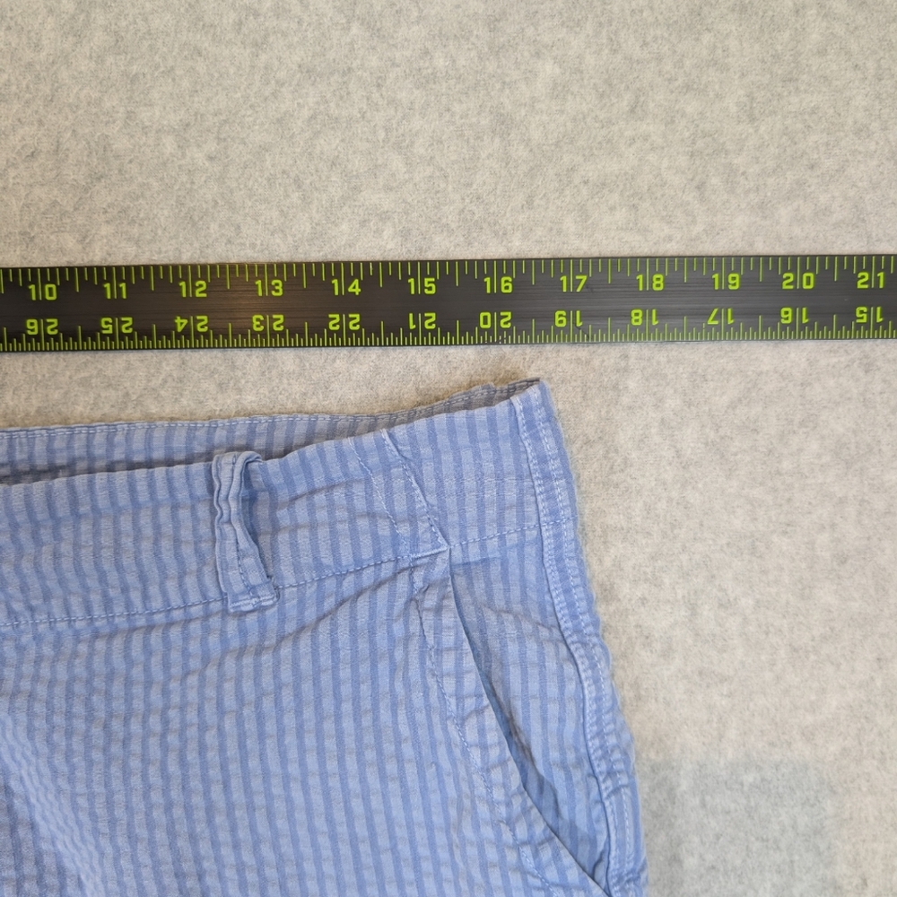 Vineyard Vines Seersucker Shorts Women's 10 Blue 3.5" Stripe Every Day Stretch - Picture 5 of 9